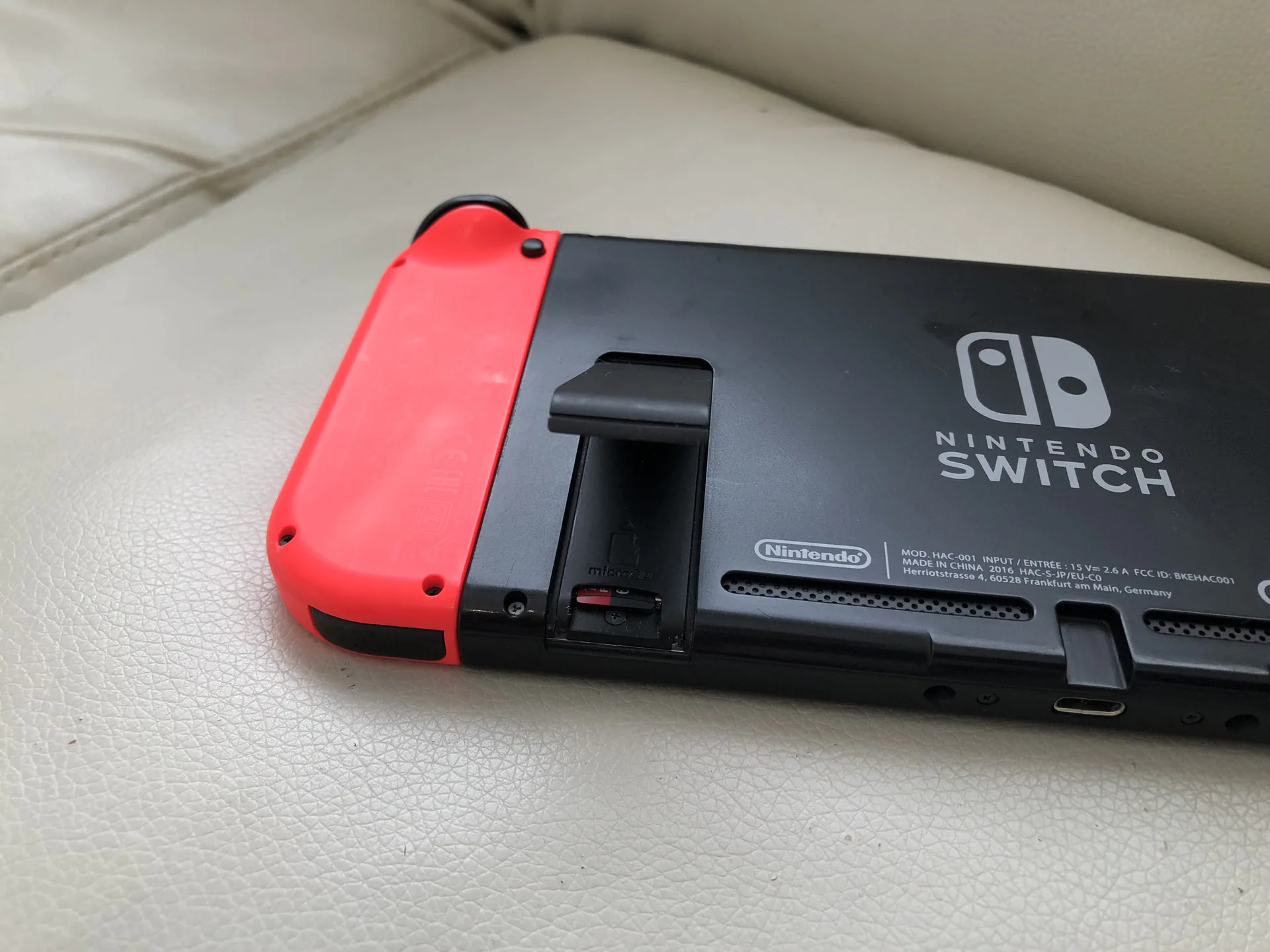 ジャンク Switch Lite SDカード認識せず 箱アダプター付 初期化済